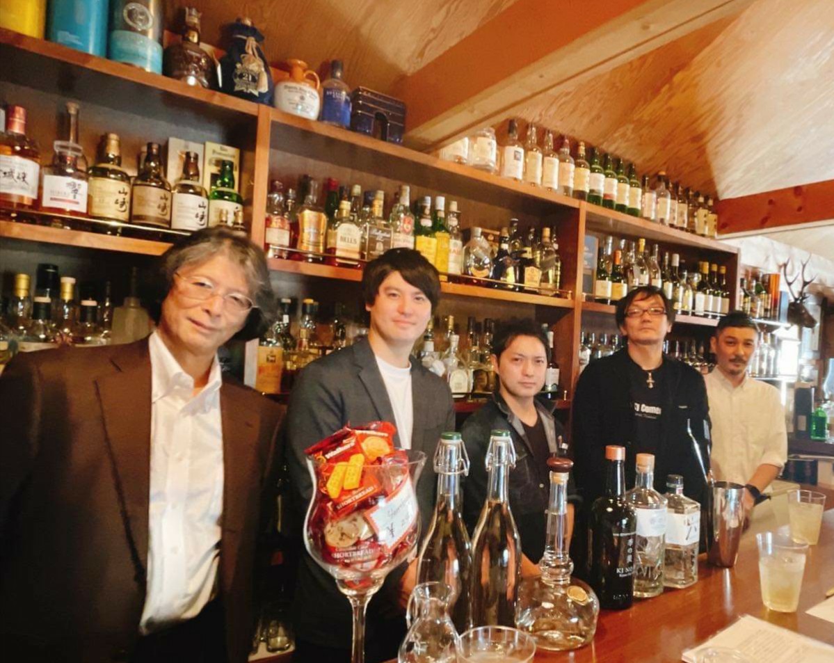 Moondeceiver's tweet photo. Had a heart-warning whisky time yesterday.
Thanks for the fantabulous lovely moments and you guys made our day.
#blindedbyfear #shantyshack #eclipsefirst #fukiwarecidrerie #liquorsmountain777
#mstastingtoom https://t.co/bnJCIhgpNS