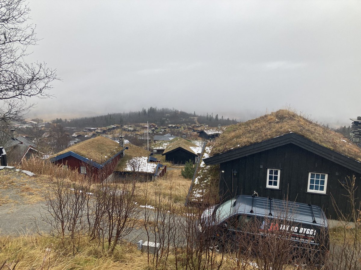 RSteffansen's tweet photo. Last week I participated in bylivskonferansen (urban life konference) organised by @arkitektur_no to host a session on scenarios for sustainable second home development together with Jin Xue. The session included politicians, developers, planners and architects. Interesting! https://t.co/zpeNB63nHL