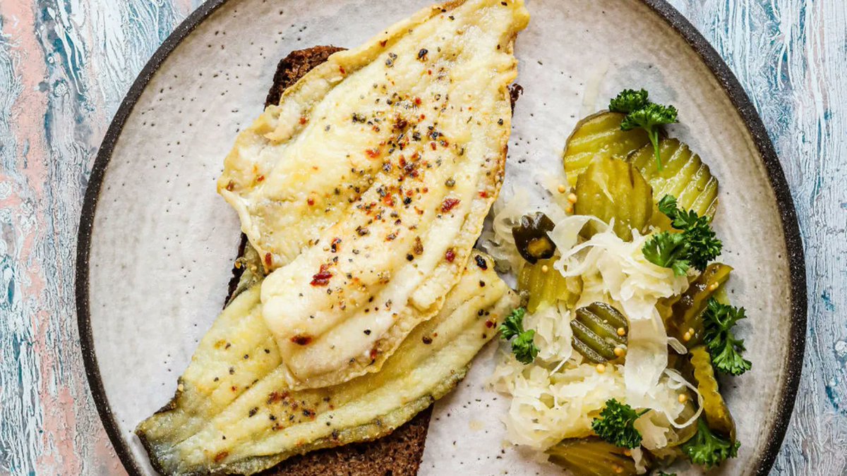 Seafood Cornwall (@cornwallseafood) on Twitter photo Witch by name, delicious by nature.
We recommend roasting (200 for ~8 mins) with a squeeze of lemon, a dash of olive oil, & a pinch of salt & pepper (cauldron optional).
No witch? Plaice or megrim work great too. They just don't sound spooky...
📷 <a href="/eco_boy/">James Strawbridge</a>
#HappyHalloween Witch by name, delicious by nature.
We recommend roasting (200 for ~8 mins) with a squeeze of lemon, a dash of olive oil, & a pinch of salt & pepper (cauldron optional).
No witch? Plaice or megrim work great too. They just don't sound spooky...
📷 <a href="/eco_boy/">James Strawbridge</a>
#HappyHalloween