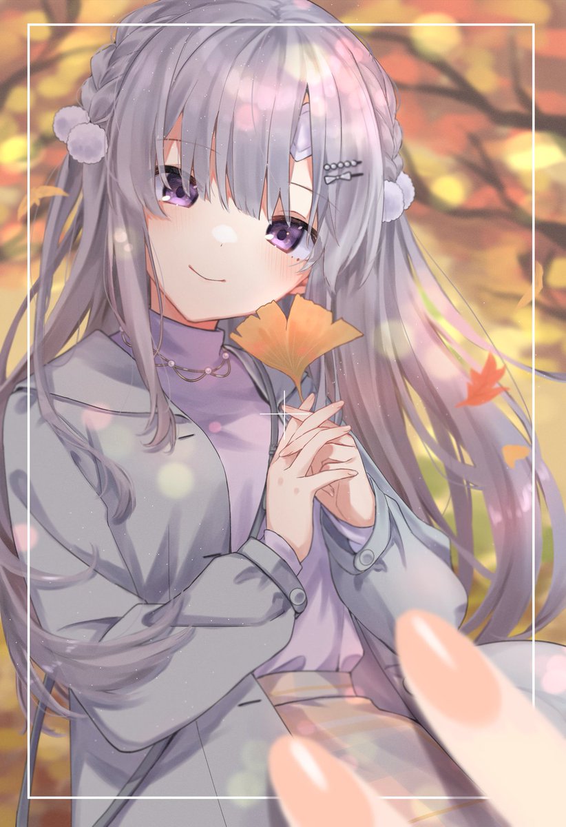 yukoku kiriko 1girl purple eyes smile grey hair holding leaf looking at viewer  illustration images