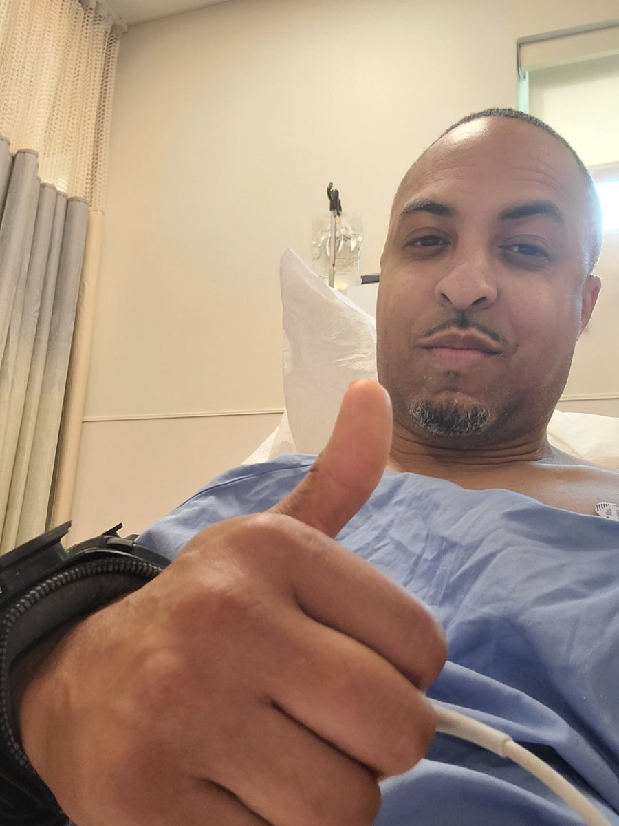 🚨 𝐁𝐑𝐄𝐀𝐊𝐈𝐍𝐆 𝐍𝐄𝐖𝐒 🚨

WR Boo Chisholm had been playing with a 𝘵𝘰𝘳𝘯 𝘣𝘪𝘤𝘦𝘱 during the season. His injury required extensive surgery. Chisholm will be out for at least 5 weeks. 🙏

#TogetherWeSwarm