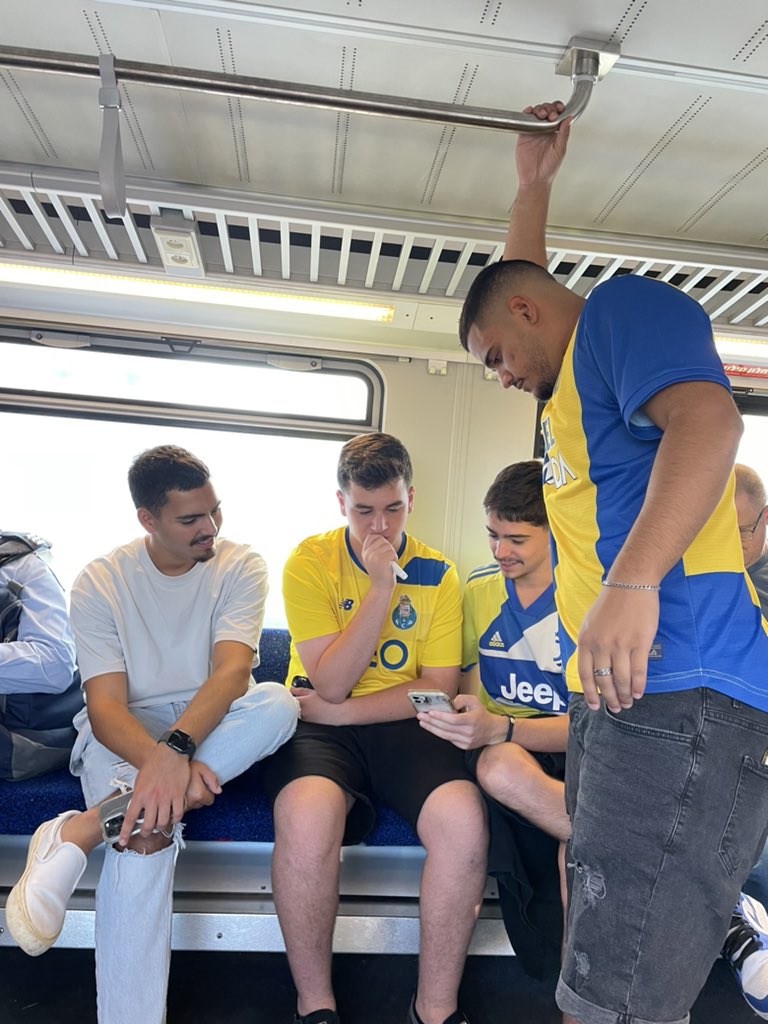 OreShalev's tweet photo. התחלנו https://t.co/eFHuVrQ5JA