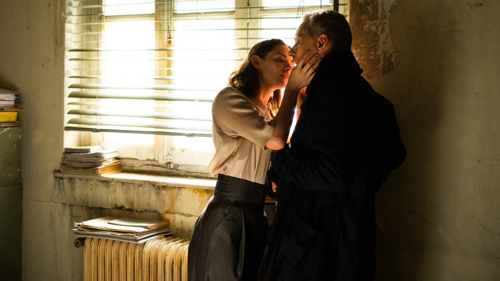 Into the Twilight 🍎 (intothetwilight) / Twitter