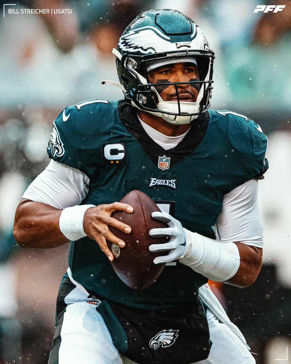 PFF's tweet photo. Highest passer ratings in Week 8:

🎯 Jalen Hurts - 140.6
🎯 Tua Tagovailoa - 138.7 https://t.co/8wi5ZKpGpy