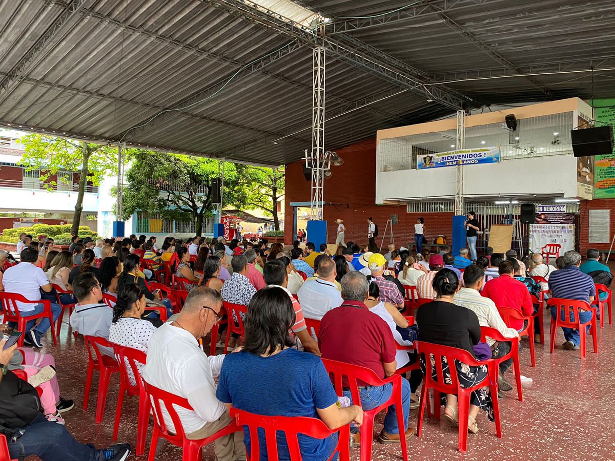 Fundacion_G37's tweet photo. Participamos en encuentros preparatorios para Diálogos Regionales Vinculantes liderados por Gobierno Nacional. Haremos presencia el próximo 5 de noviembre en Pitalito contribuyendo en construcción del Plan Nacional de Desarrollo, enfocados en #DepartamentoDelHuila @victorandrestt https://t.co/sKFwlMN6mX