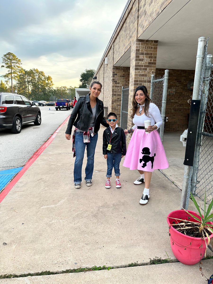 APSamBriseno's tweet photo. Magrill Mustangs made it to the 50th day of school!! 🎉🎉🎉 #GreatnessTogether♥️ #AldineConnected #PowerofPrimary #MustangStyle https://t.co/ixc4sk92BC