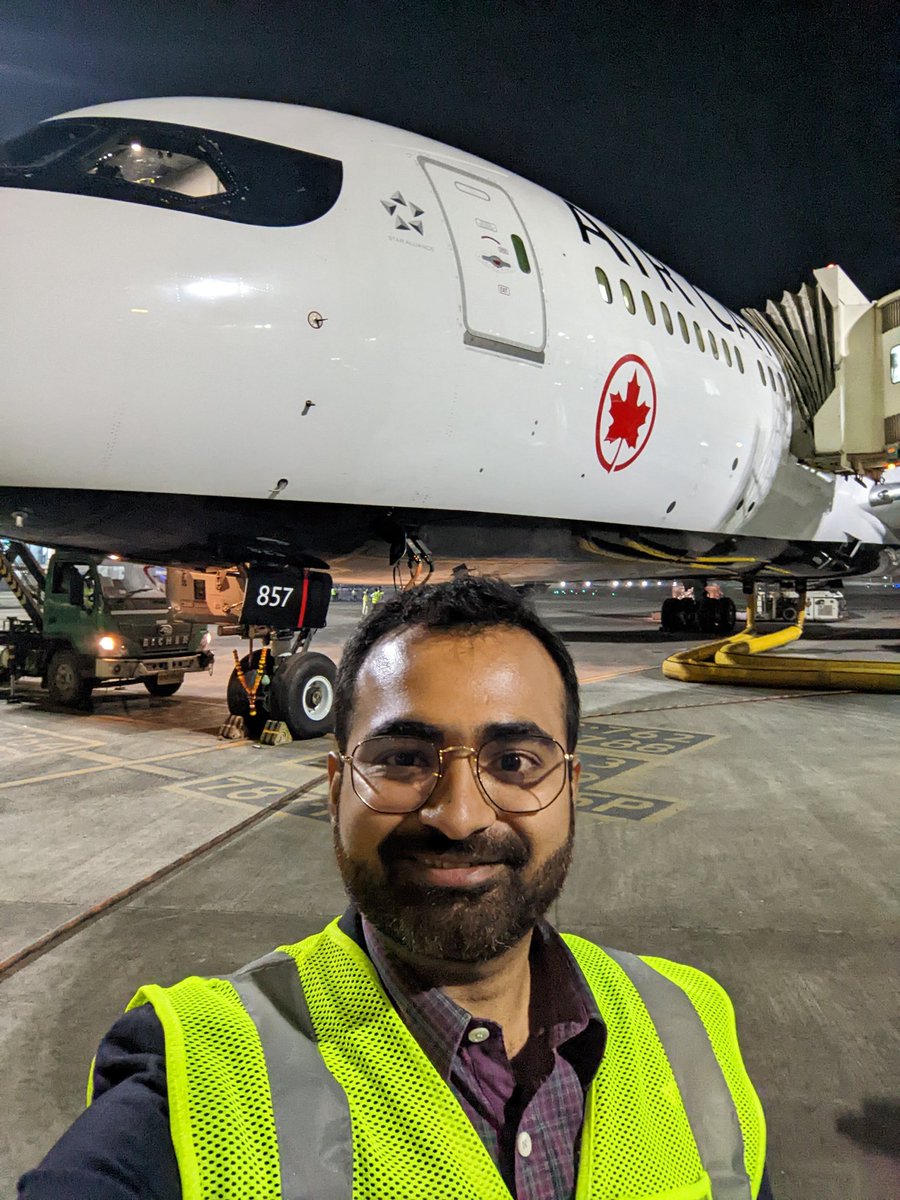 DigvijayMehra's tweet photo. Congrats @AirCanada and @CSMIA_Official on a fabulous launch of the #Toronto-#London-#Mumbai flight. This new route will further accelerate the thriving relationship between #Ontario and #India and make it easier to #invest, #trade and do #business between the two jurisdictions. https://t.co/HQDt84q3VN