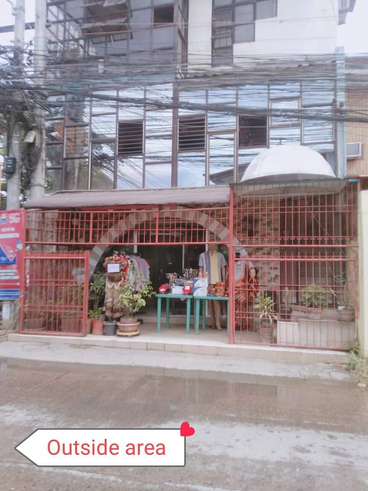 ConnorAntonio78's tweet photo. VERY RUSH SALE HOUSE AND LOT 
‼️‼️‼️
Price: 11M and price still negotiable
5% comm if kinsa mka deal samong property
Lot area: 79 sqm
Floor area: 300 sqm more or less
Corner lot and flood free
Location: 8-21 St. Nazareth, CDO
Near to schools, hospitals, &amp; malls

PM for details https://t.co/HyYADSYX4d