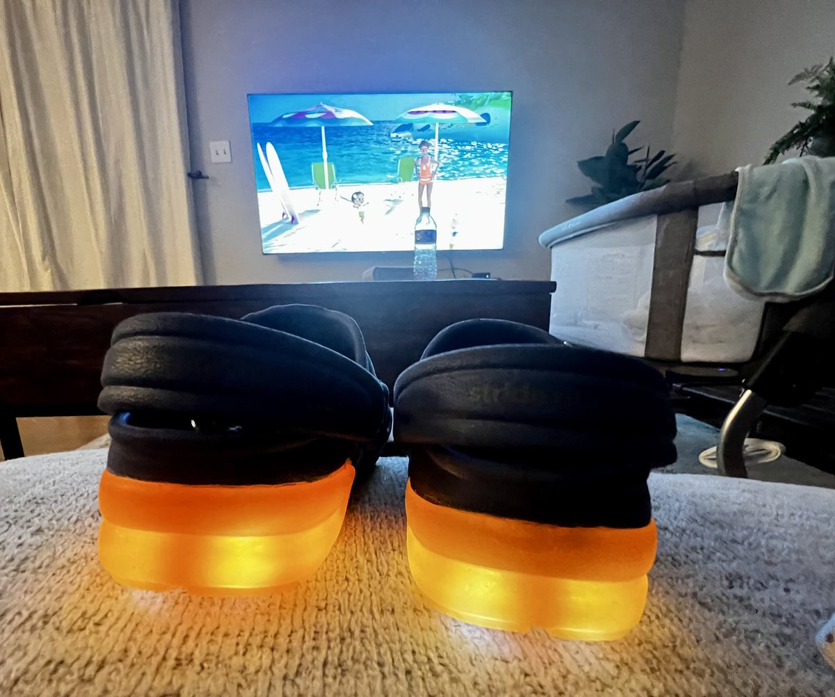 How it looks like the end of the day at your place?

Post your here in the comments below 👇🏼

Como é o fim do dia na sua casa?

Post aqui nos comentários 👇🏼