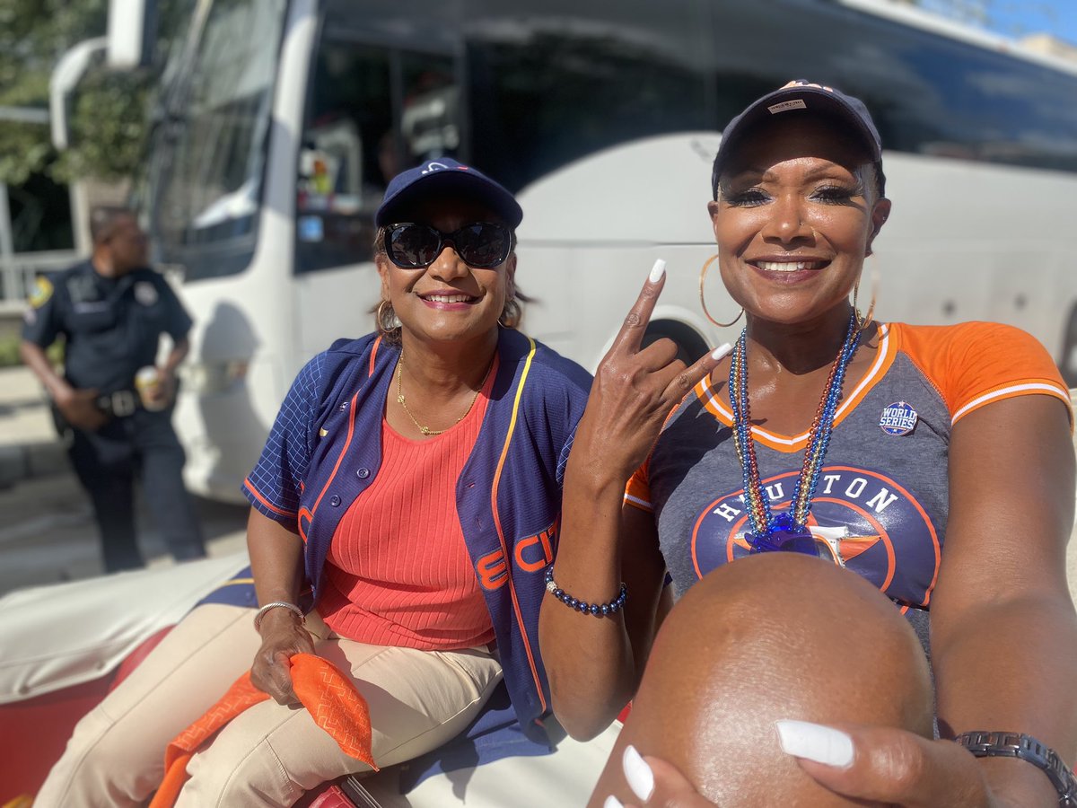 v_wyche's tweet photo. Our @NASA_Johnson team participated in the @Astros World Series parade in downtown Houston! We enjoyed sharing our Space Exploration Vehicle with more than a million Houstonians celebrating our hometown team. https://t.co/ghDfBZaMWd