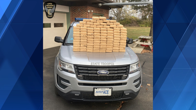 OnPatrolK9's tweet image. Ohio State Highway Patrol: Trooper seize $9 million of cocaine after traffic stop 
👊220 pounds, open borders with an evil purpose.
K9 found the stash, no names
wlwt.com/article/ohio-t… 
@OSHP
#ThinBlueLine #dog #K9 #police #OPLive #OnPatrolLive @OfficialOPLive