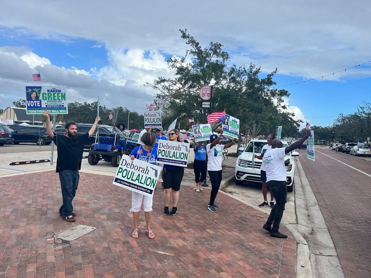 These pictures were from this past weekend during early voting, but consider them as encouragement to get out &amp; vote tomorrow for me, <a href="/KarenforFlorida/">Karen Green</a>, as well as @DebforFL, &amp; the slate of super Democratic candidates in your particular part of Central Florida &amp; the US. 💙🗳️🌴🇺🇸