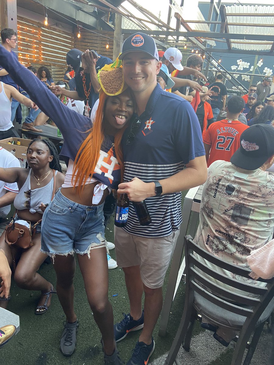 JTJakubik's tweet photo. The real reason why Houston won the World Series @TIKOTEXAS @barstoolsports https://t.co/z0ZL9iNaBy
