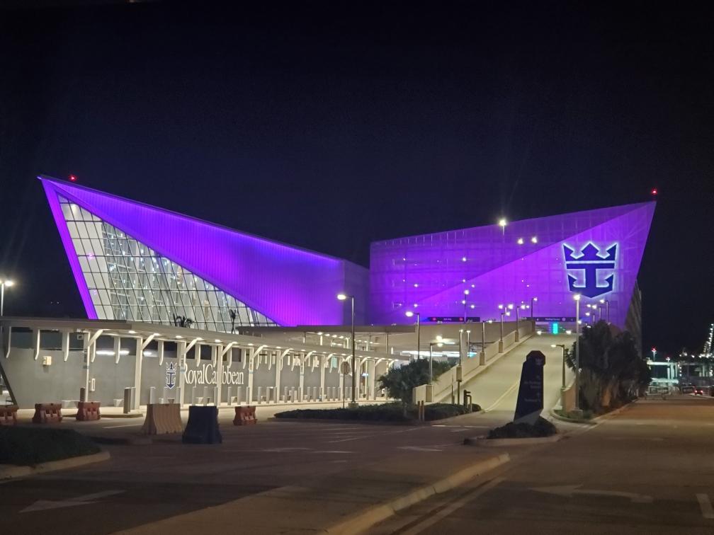 EpilepsyAFLA's tweet photo. Thank you @RoyalCaribean at @PortMiami for shining your light on #epilepsy by popping out in purple for Epilepsy Awareness Month!
#shineyourlightonepilepsy #popoutinpurple #epilepsyawarenessmonth #epilepsyawareness #royalcaribbean #portofmiami https://t.co/fHBnsvjDqe