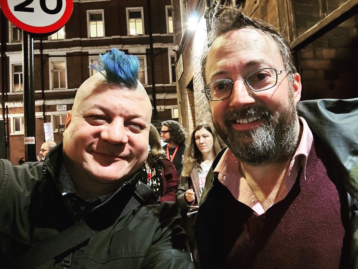 jimmyaquino's tweet photo. UPSTART CROW was fantastic. Constant LOLs. Alas, Gemma Whelan missed this performance but her understudy was amazing. David Mitchell (@RealDMitchell) was extraordinary. The TV show is awesome so go watch it. And go see this play! #returnofthejimmy #upstartcrow https://t.co/nyVfB3rrJ7