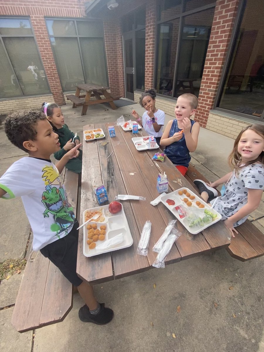 Mrs. Cribb (@mrscribb_scps) on Twitter photo My first grade class enjoyed their special lunch with Mrs. Sotzing today! They worked hard to fill up their 2nd Pirate Pride chart. 🏴☠️<a href="/SpotswoodElem/">Spotswood Elementary</a> My first grade class enjoyed their special lunch with Mrs. Sotzing today! They worked hard to fill up their 2nd Pirate Pride chart. 🏴☠️<a href="/SpotswoodElem/">Spotswood Elementary</a>