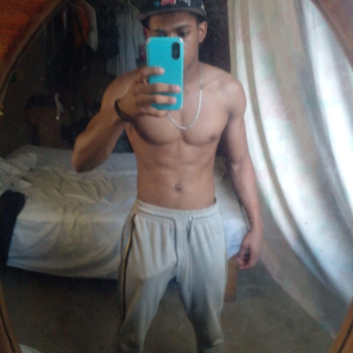 XxlNegrito's tweet photo. #NuevaFotoDePerfil https://t.co/7nCNGdz0c0