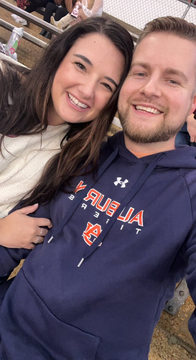 _adwood's tweet photo. Still hearing cowbells 🙉 @baifrai #WDE 🦅 🐅 https://t.co/COEYHb6MqI