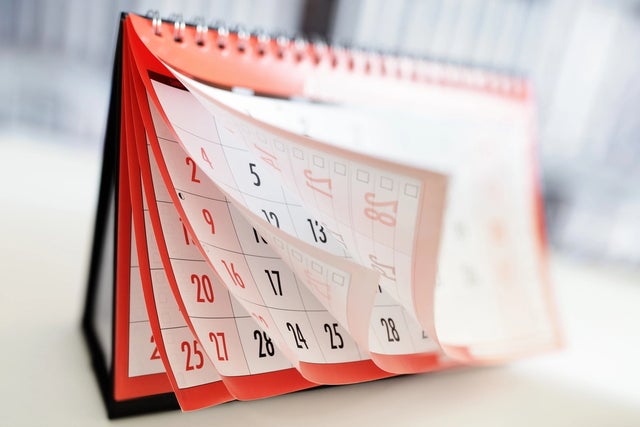 First quarter ends on Weds, Nov. 9. There will be no school for all students on Thursday, Nov. 10 for an elementary work day and secondary grade prep. There will also be no school on Friday, Nov. 11 for Veterans Day. School resumes and second quarter begins on Monday, Nov. 14.
