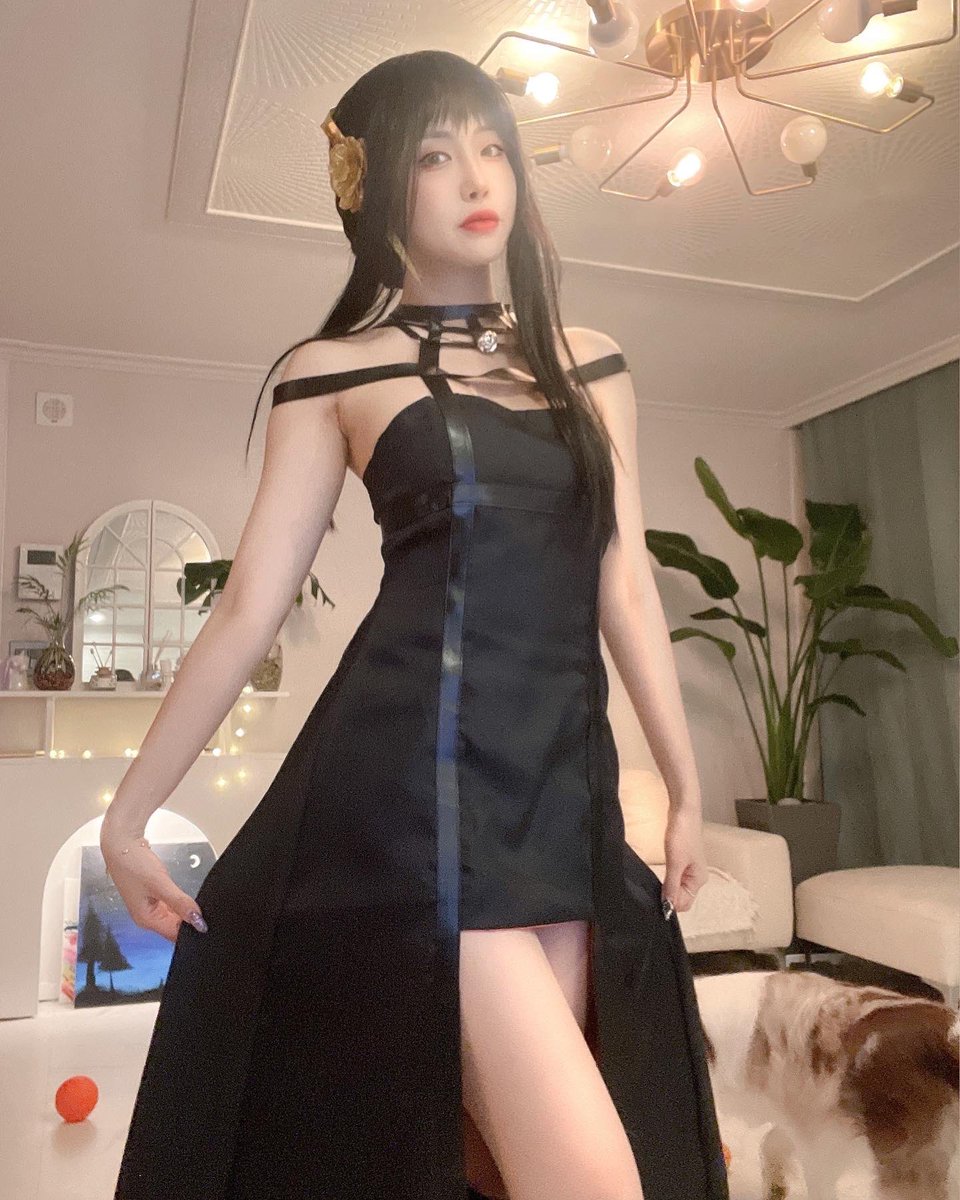 If you're curious about more pictures?
💙🤍🖤💙🤍🖤
patreon.com/yunicorn19