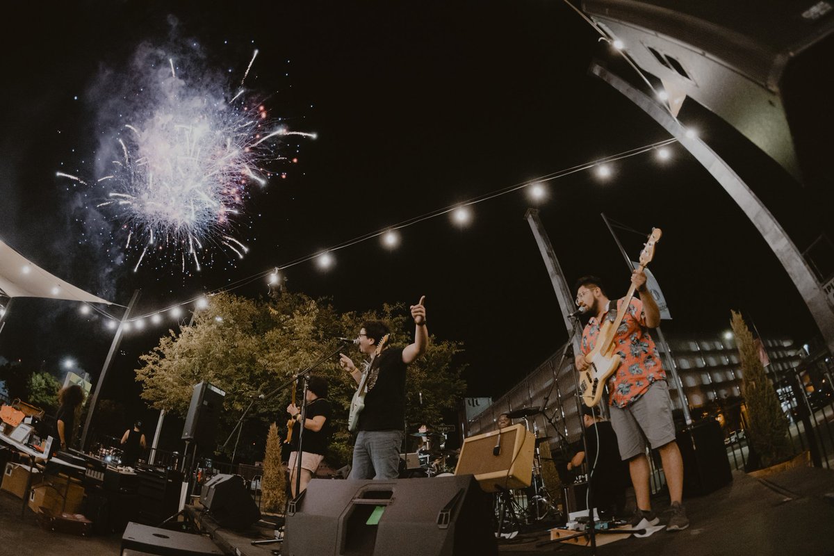 So sick that <a href="/20minuteburrito/">thicc krabs is telling you to wash your hands🏡</a> caught this on camera 😤