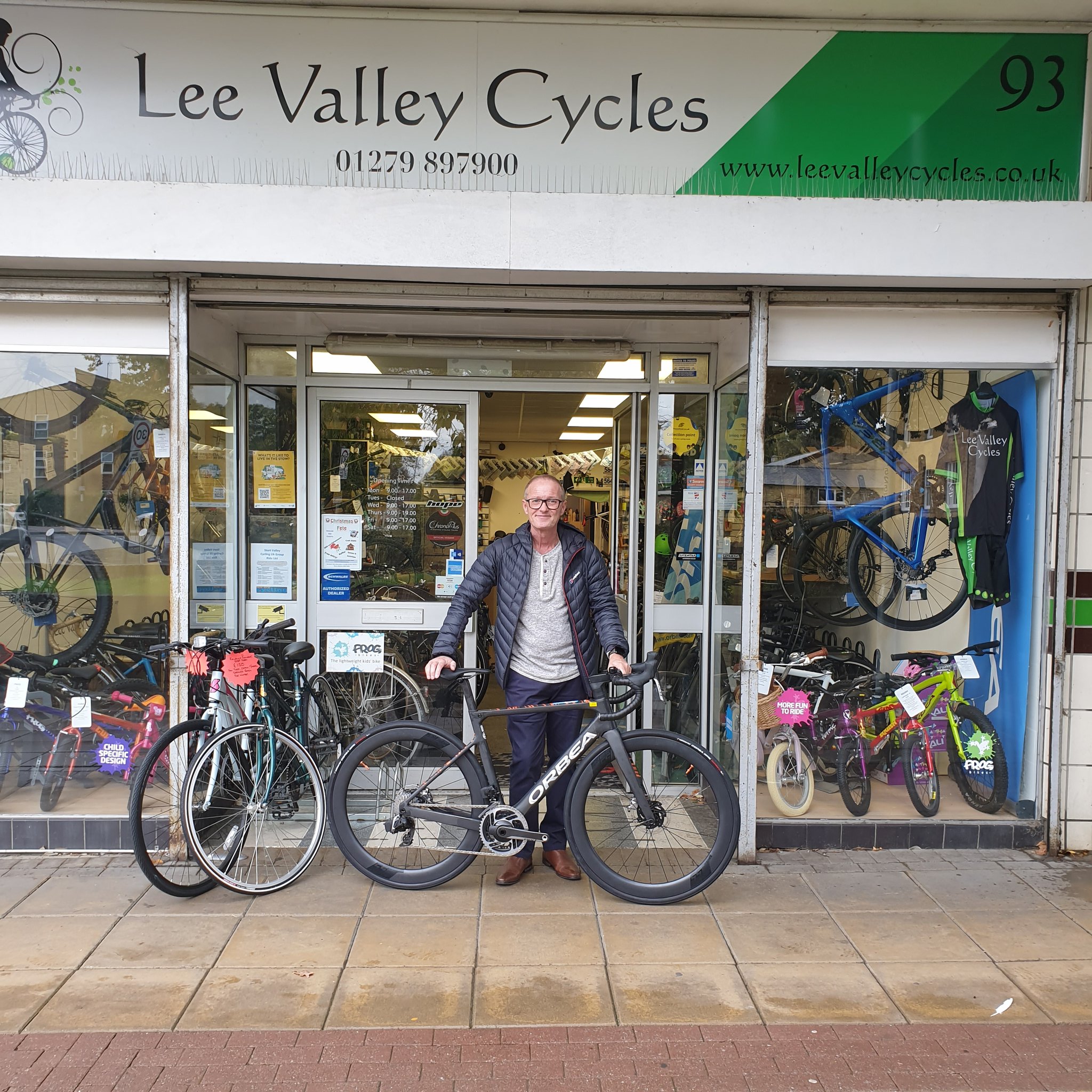 Lee bike shop hotsell