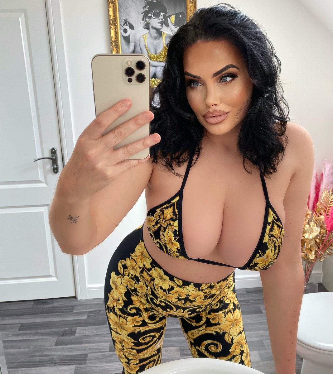 Emma Green on Twitter: "Worth spoiling 💸"