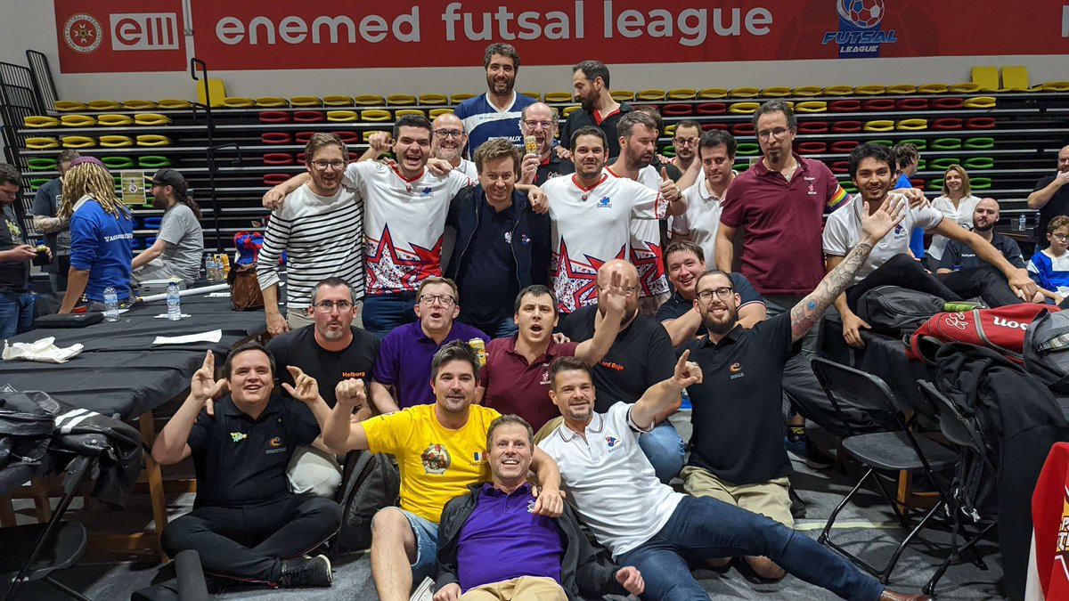 regis_morel's tweet photo. Les français à l’Euro de #bloodbowl. C’était génial ! Merci aux orgas et à cette communauté de coachs ❤️❤️ https://t.co/XlupQwEfyy
