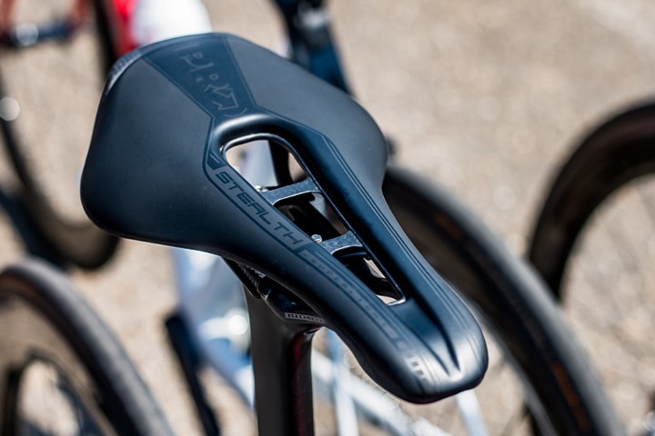 ShimanoBrasil's tweet photo. Sabe o que tornaria os seus pedais mais confortáveis? O Stealth Superlight!
Feito em carbono e acolchoado com EVA, resultando em selim de apenas 145g!
Encontre o seu em uma @ShimanoServiceCenter.
@pro_bikegear
#PRObikegear #PROPowersYourPerformance #shimanoBrasilBike https://t.co/NHKvmFyB1q