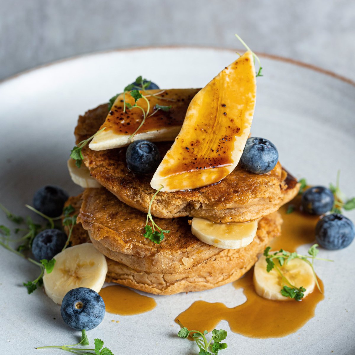 Something Sweet?
Buckwheat pancakes, caramelised banana, blueberries, maple pecans

Have you tried our #pancakes 🥞

#thejuicesmith #pancakes #pancake #buckwheat #veganism #veganlove #veganuk #surreyvegan #cobham #autumnmenu