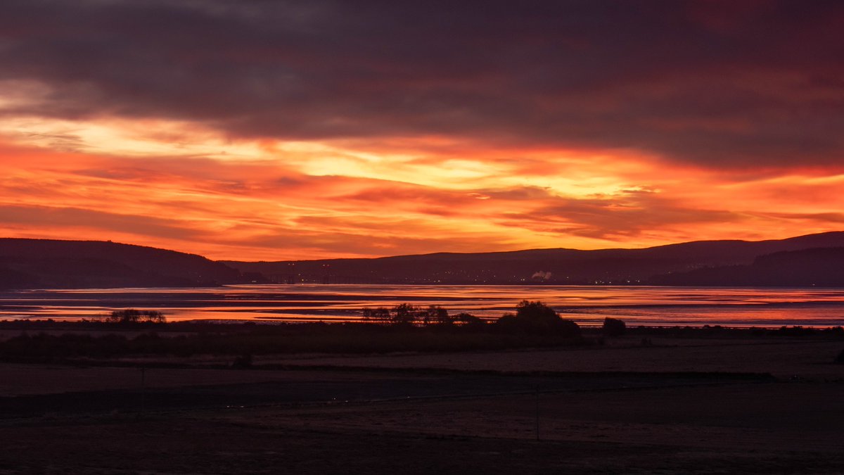 Sunrise over Inverness and the Beauly Firth this morning. It was a cold start to the day inthe Highlands.