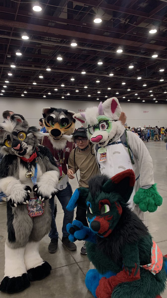 wavezics tweet media