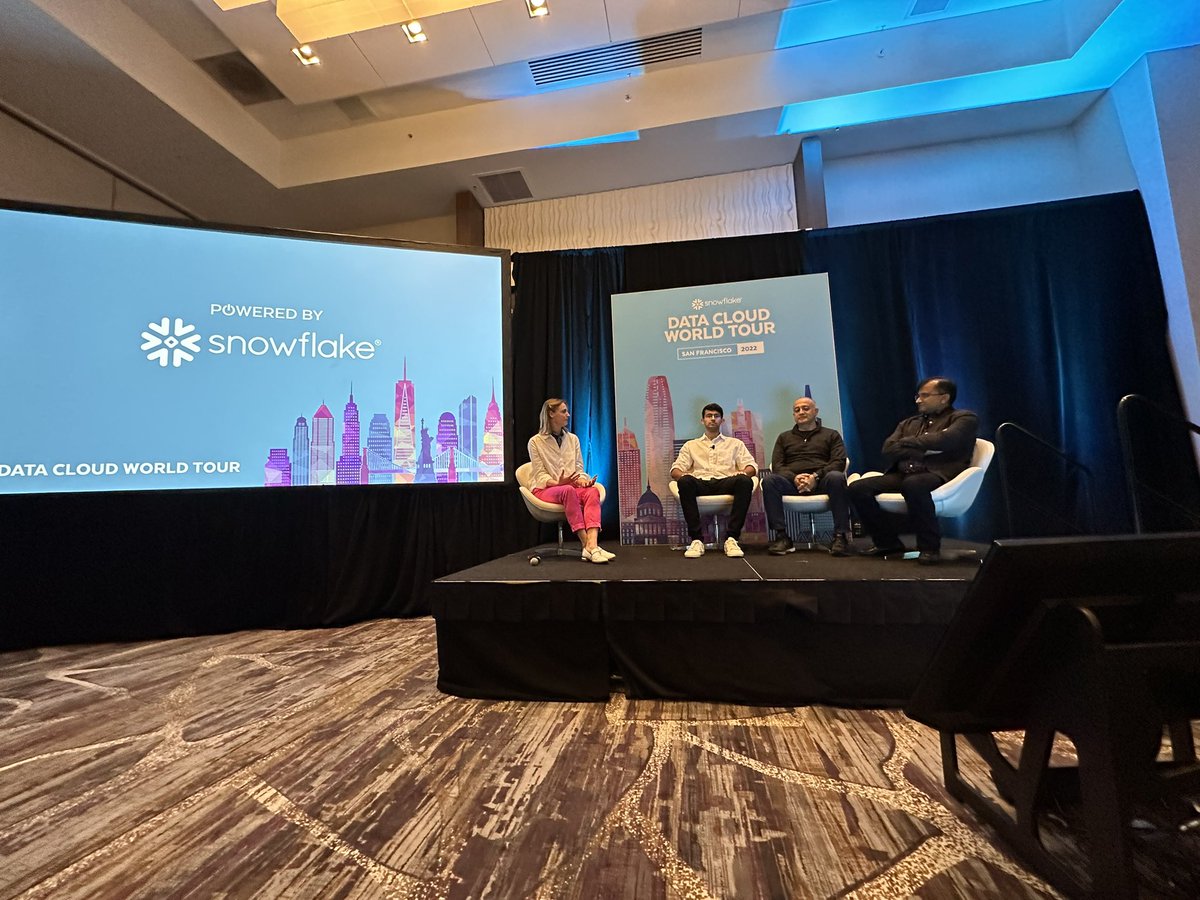 Snowflake's tweet photo. 🚀 #PoweredBySnowflake panel, ft. @HightouchData, @immersadata, @FireworkHQ #SnowflakeSnowday https://t.co/mm0ntgKBi5
