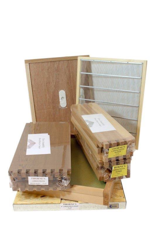BsBees_Hants's tweet image. Just treated myself to 2 new #Langstroth bee hives for the 2023 season. Something to do on these cold wintry, dark nights. 👏 

#HampshireBees #Beekeeper #Beekeeping #BeeHappiary #LivingTheHiveLife