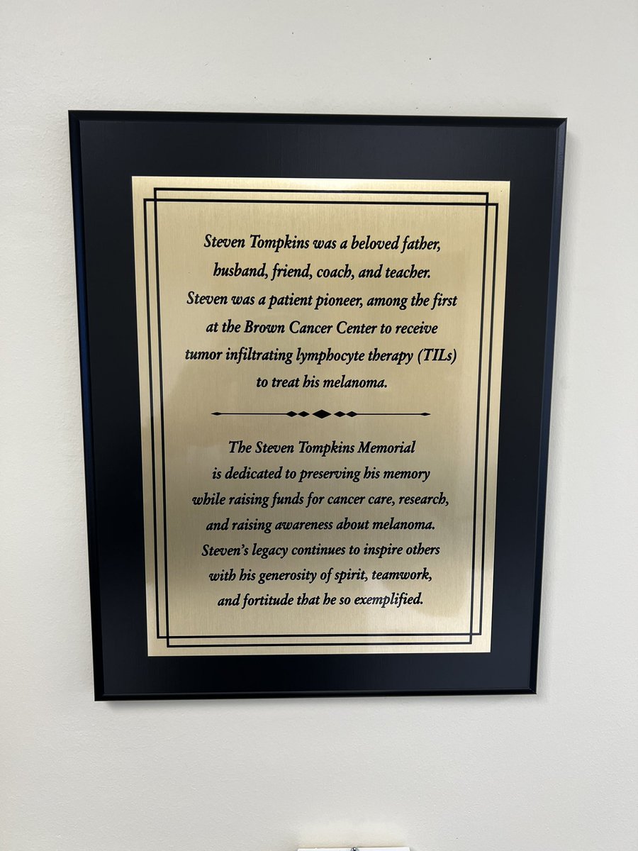 StevenTMemorial's tweet photo. Today, Brown Cancer Center unveiled the “Steven Tompkins Pioneer Conference Room”. This was made possible by all of our donors, participants, and volunteers. We are so honored and can’t thank everyone enough for all the love and support💚❤️ https://t.co/4cxx5sYuhw
