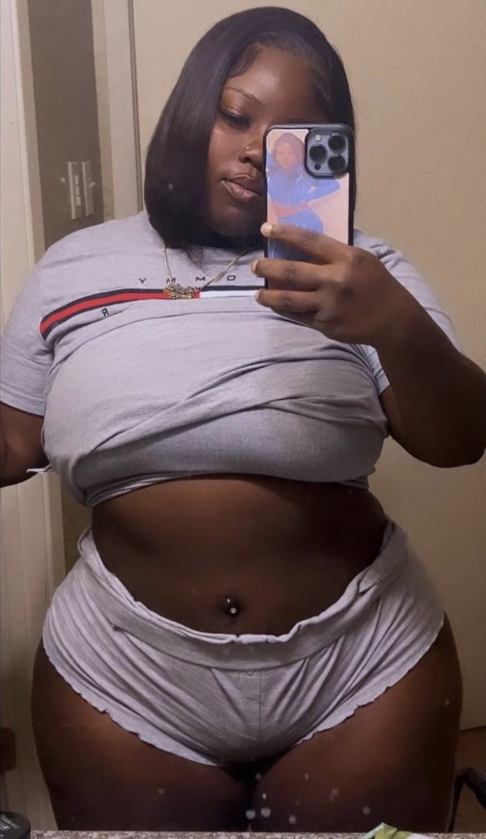 dominiqquedesh1's tweet photo. on the free way throwing ass three waays🤣❤️👐🏾 #body !!! https://t.co/t3Ln1cXwvl