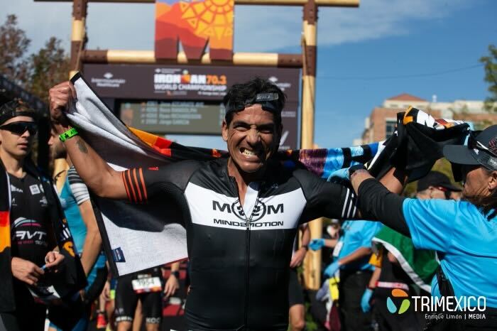GoDaddyLife's tweet photo. Marketing Director of Mexico, @ro0, competed in the 70. 3 Ironman World Championship in St. George, Utah for the country of Mexico. He broke his personal record, achieving a 4:57:15 time.
Congrats, Rodrigo!
#GoDaddyLife #GDFIT #Ironman https://t.co/gGgn17OWOI