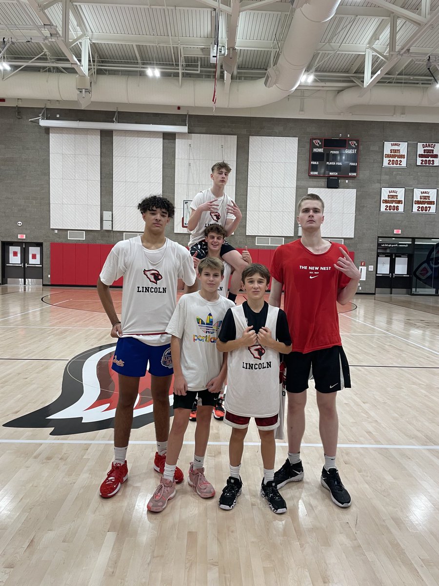 Heather Seely Roberts tweet media