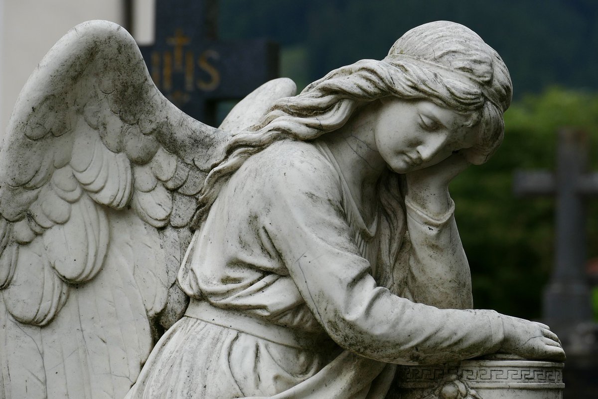 OrpenFranksLLP's tweet photo. The distribution of a person’s estate after death can raise complex concerns for the people left behind. This can  lead to disagreements.  At Orpen Franks our team of solicitors act in both bringing and defending probate claims and in inheritance disputes. https://t.co/Hx4gsaTs0F https://t.co/9NG3KpQKok