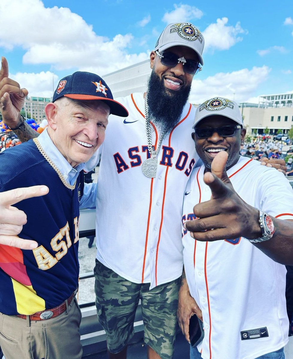 HTXHipHopMuseum's tweet image. Mattress Mack, Slim Thug, and Scarface at the Houston Astros parade 🤘🏾⚾️🧡 #LevelUp