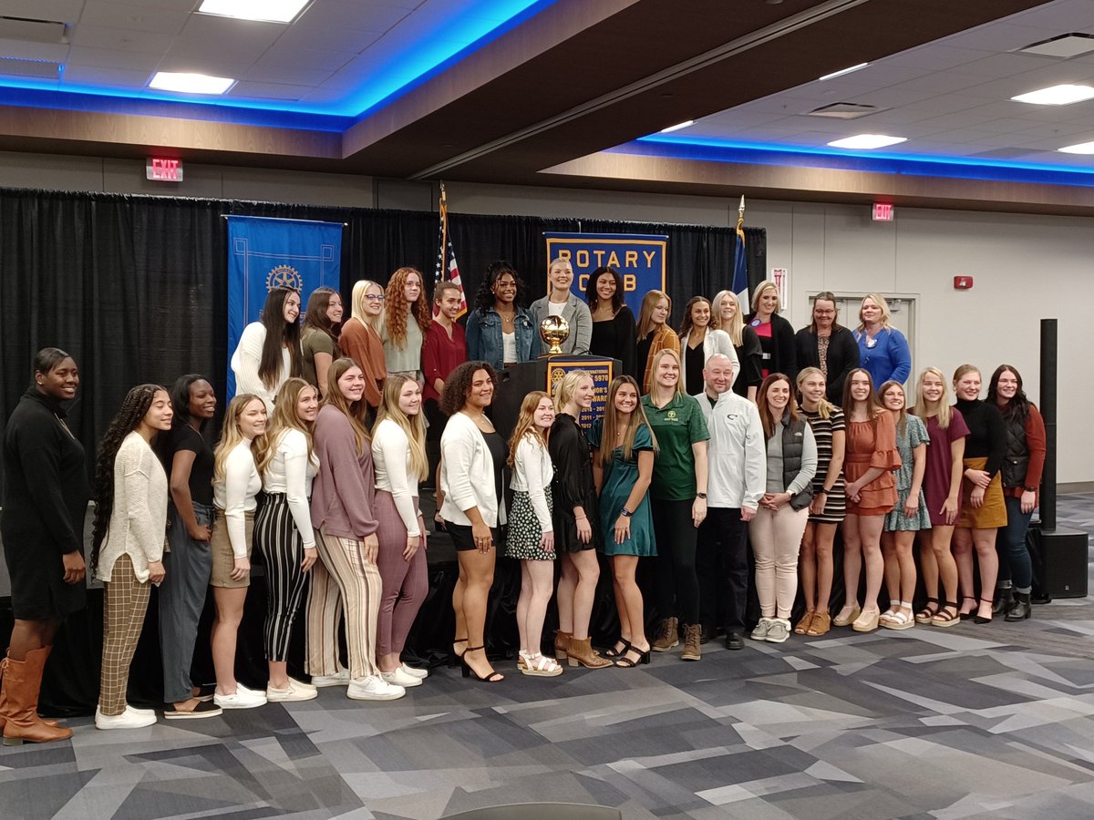 WahawkAD tweet media