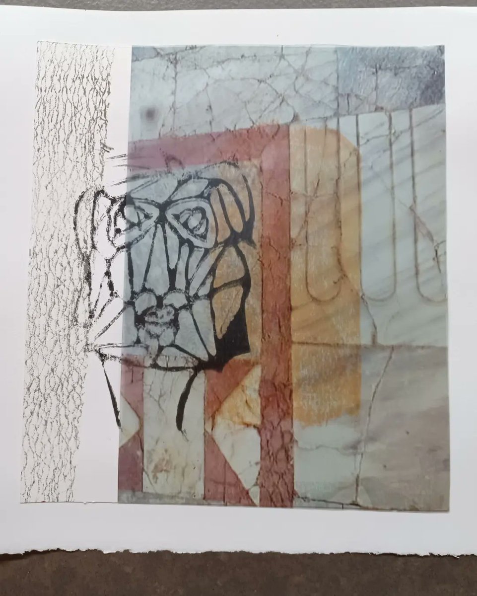 DespoPringi's tweet photo. #nicosia #cyprus #despopringi  #collografi #collography #collagraph #colla #printmaking #inkprint #linoprinting #lino #artcollective #contemporary #contemporaryartist #contemporaryartcurator #contemporaryart #arts_gate #artshub #art #abstractart #print #prints #mixedmedia https://t.co/Q8RVcYL2hz