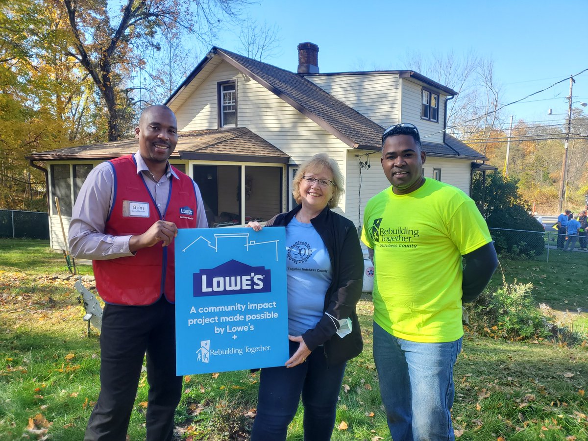 Our nation's veterans should have a safe place to call home. That's why we are partnering with <a href="/Lowes/">Lowe's</a> on 29 projects across the country, to help veterans and their families remain safe and healthy in the homes they love. 💚 #VeteransAtHome #WeAreRebuilders