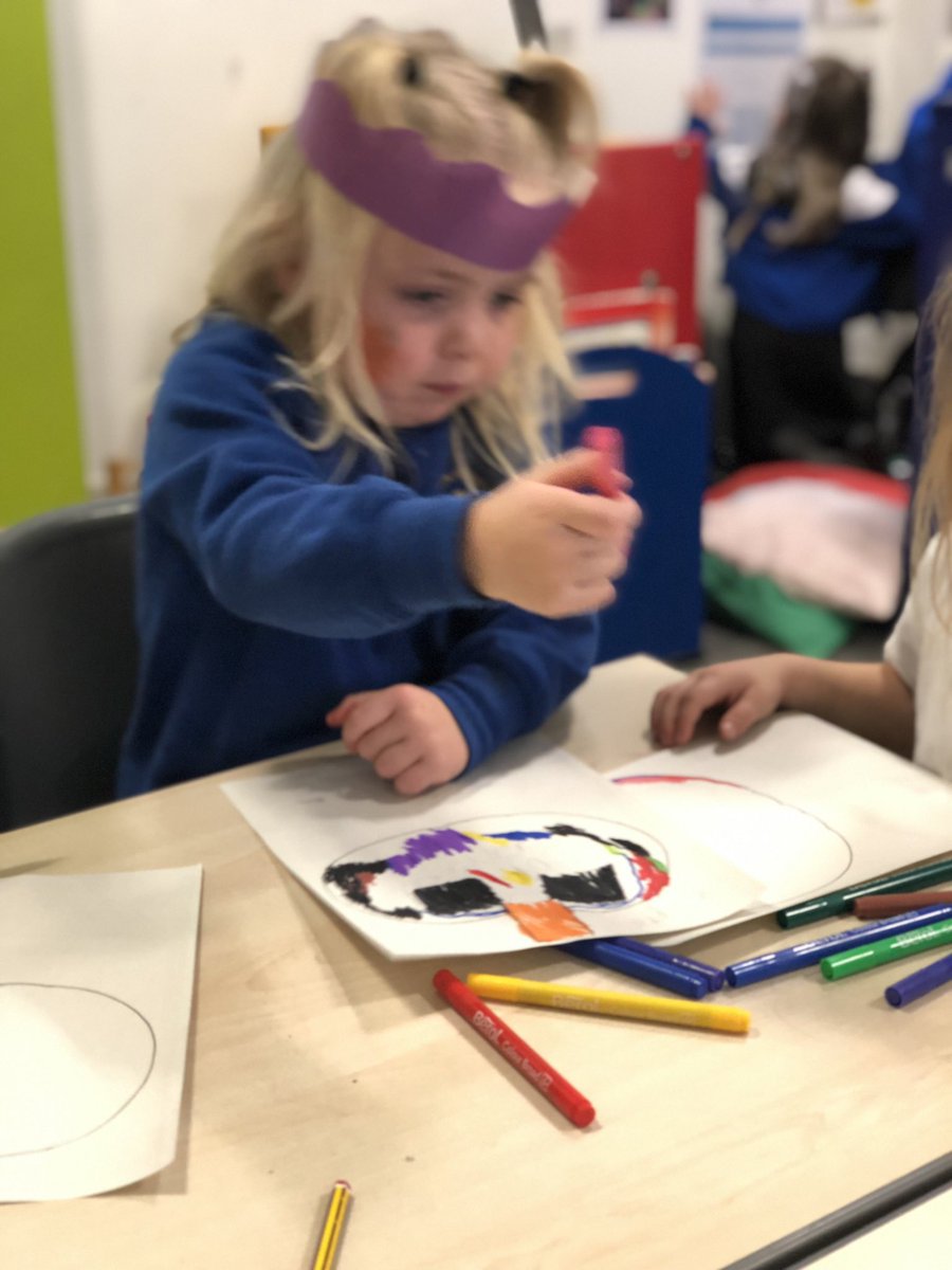 Cuiken_Primary's tweet photo. P1 using shapes to decorate their pumpkins last week for Halloween! 🎃 https://t.co/xP2t15qYhI