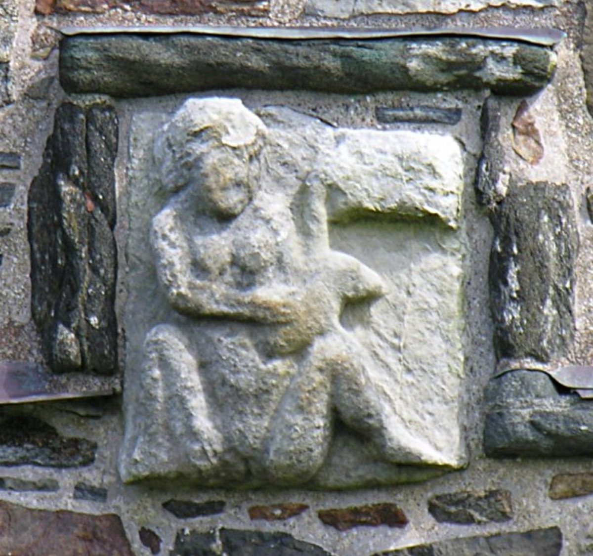 I was talking witches at Faclan @anlanntair on Sat. I read my story about the poet Màiri nighean Alasdair Ruaidh. It touches on the Sheela-na-gig in Rodel. An audience member told me she was married at St Clements & it gave her chills. Here's Sheela; wonder what her story is...