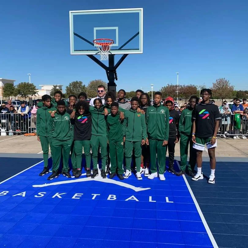 HeadsUpSI's tweet photo. Big s/o to @dallasmavs superstar @luka7doncic for blessing the 3A Texas State Champs @WeMadisonHoops 🏀 with new pairs of his new signature Jordan Brand shoe
#Salute
#DallasVsEverybody
#HoopMecca https://t.co/ZG5wd3JpVG