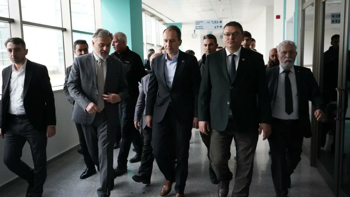 MehmedAltinoz's tweet photo. Genel Başkanımız Dr. Fatih Erbakan'la birlikte kongre sonrası Kayseri'ye dönüş yolunda kaza yapan kardeşlerimizi ziyaret ettik. Geçmiş olsun dileklerimizi ilettik. https://t.co/QFstPOT2WQ