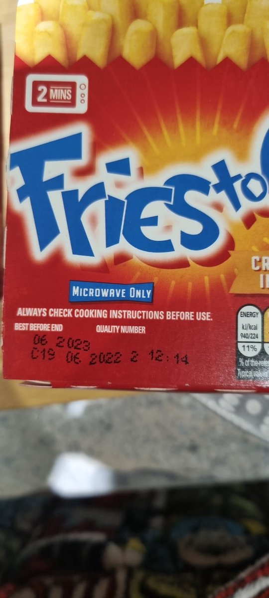 DaveSaint1's tweet photo. @McCainFoods_B2B two entire packs of your fries to go were absolutely riddled with black. Absolutely disgusting! Will not be buying again https://t.co/AFnEsdcjLF