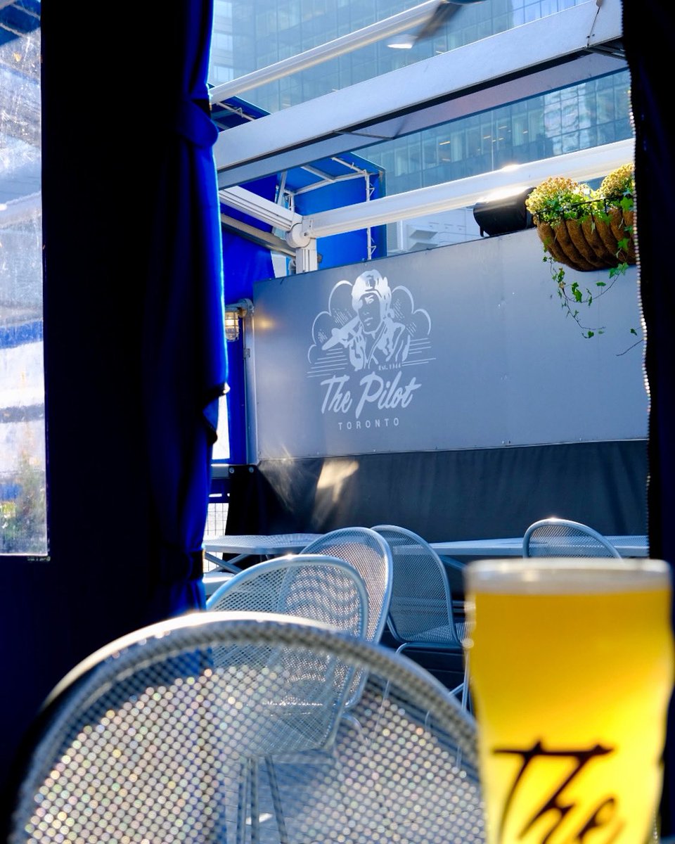 thepilot_to's tweet photo. #Sunny weather for the next few days!
•
Join us on The Flight Deck, our #heated rooftop #patio!
•
•
•
#thepilot #TheFlightDeck #torontopatio #patioseason #toronto #yorkville #heatedpatio #heatedpatiotoronto #patioseason #torontopatio #torontofood #TorEats https://t.co/UVZ2gtTZWS