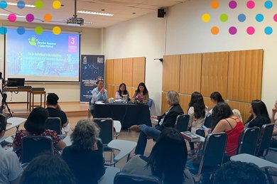 👏Exitosa IX Jornada de DDHH y Salud Pública
A través de diversos paneles de expert@s se abordó la seguridad pública desde la perspectiva del fortalecimiento de la calidad de vida en comunidad, del bienestar colectivo y de la restitución de la confianza 
uchile.cl/sp192242